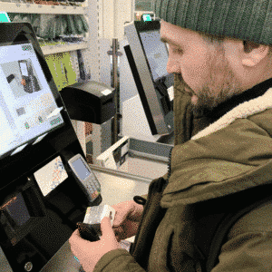 Hombre en la caja de smart